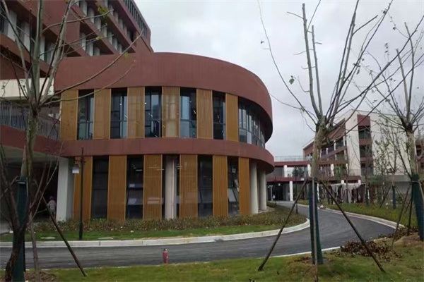 Suqian Xiamen Road experimental school explosion-proof board and other cement board order